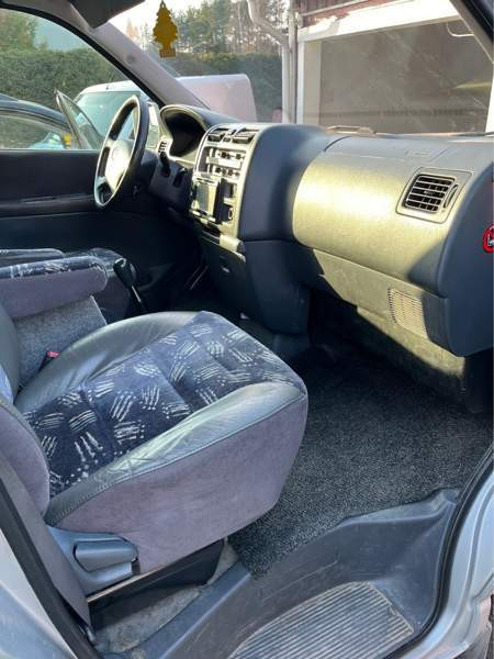 Toyota Hiace Сейняйоки - изображение 5