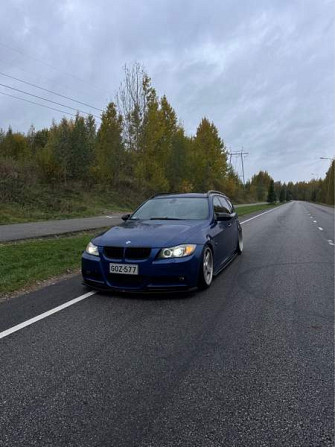 BMW 325 Jyvaeskylae - valokuva 1