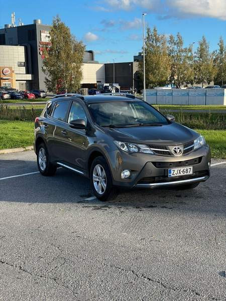 Toyota RAV4 Тампере - изображение 4