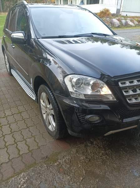 Mercedes-Benz ML Siilinjärvi - valokuva 4