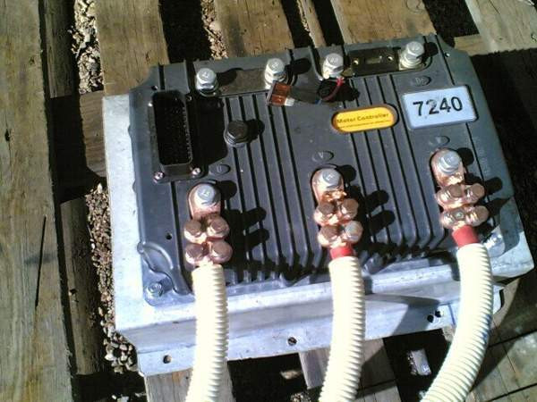 Nissan Sunny Luga - valokuva 7