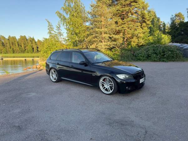 BMW 335 Порвоо - изображение 1
