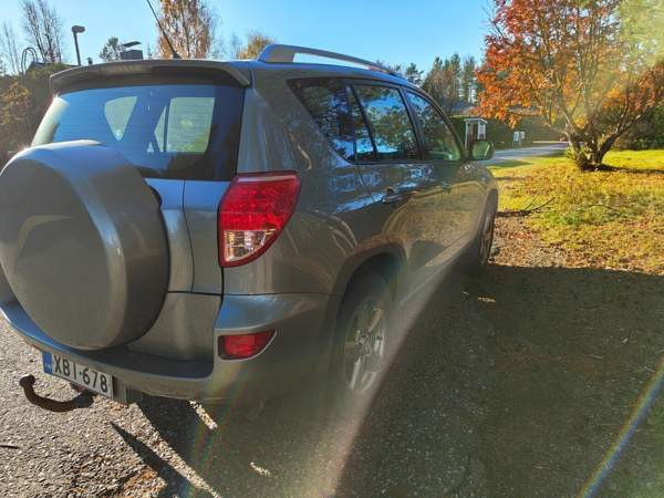 Toyota RAV4 Рованиеми - изображение 3