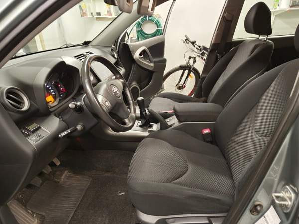 Toyota RAV4 Рованиеми - изображение 5