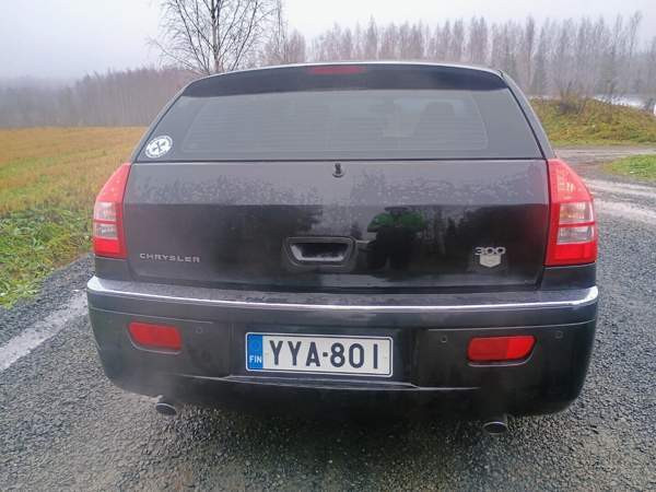 Chrysler 300C Yloejaervi – foto 5