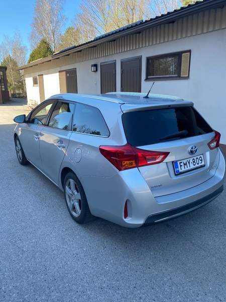 Toyota Auris Paimio - valokuva 2
