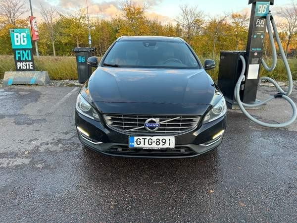 Volvo V60 Макао - изображение 1