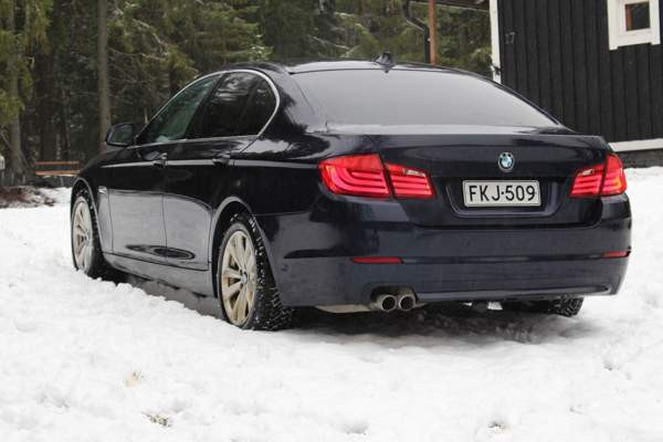 BMW 530 Yaroslavl' - valokuva 4