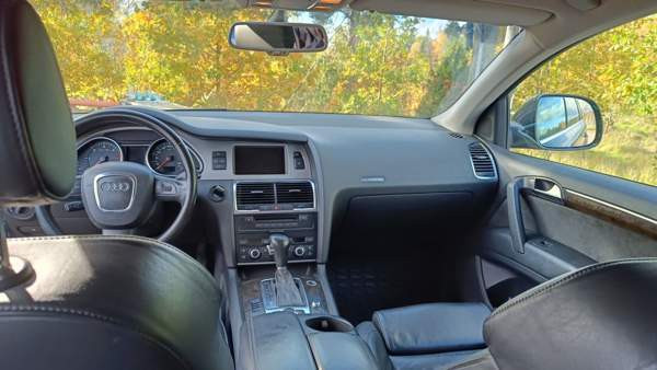 Audi Q7 Laensi-Turunmaa - valokuva 3