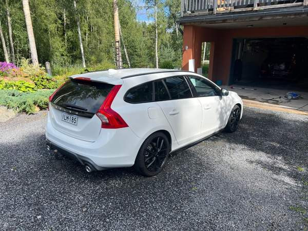 Volvo V60 Тампере - изображение 3