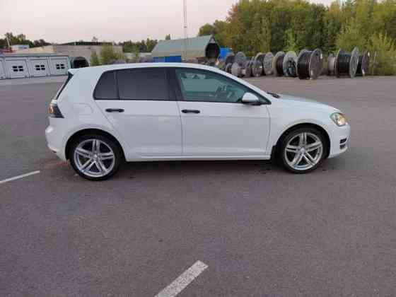 Volkswagen Golf Raasepori