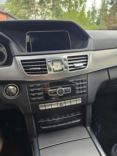 Mercedes-Benz E Oulu - valokuva 7