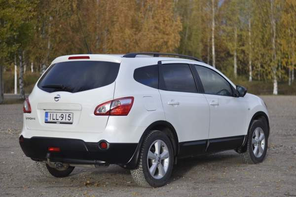 Nissan Qashqai+2 Rovaniemi - valokuva 3