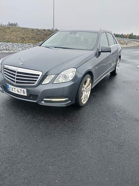 Mercedes-Benz E Luga - valokuva 1