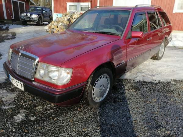 Mercedes-Benz 300 Kuortane - valokuva 5