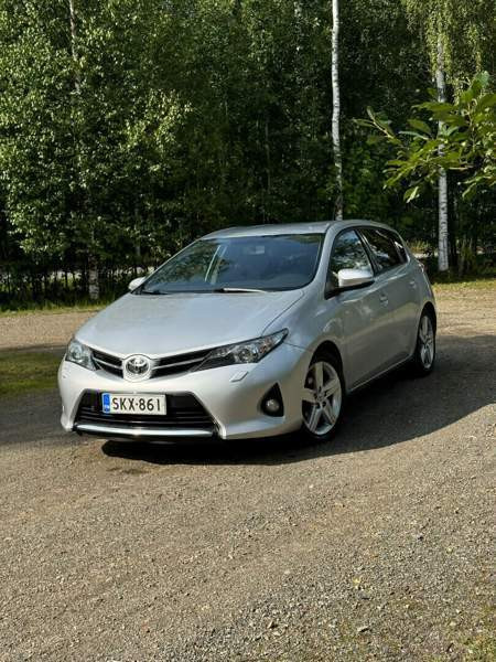 Toyota Auris Kuopio - valokuva 1