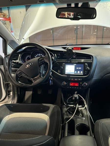 Kia Ceed Espoo - valokuva 6