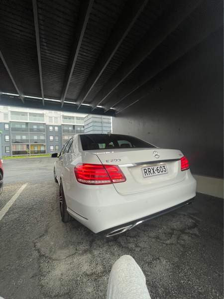 Mercedes-Benz E Оулу - изображение 7