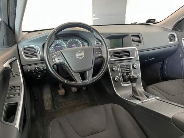 Volvo V60 Эспоо - изображение 6