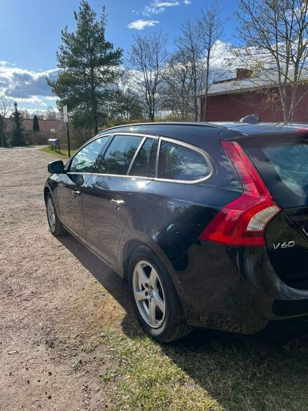 Volvo V60 Чукотский АО - изображение 3