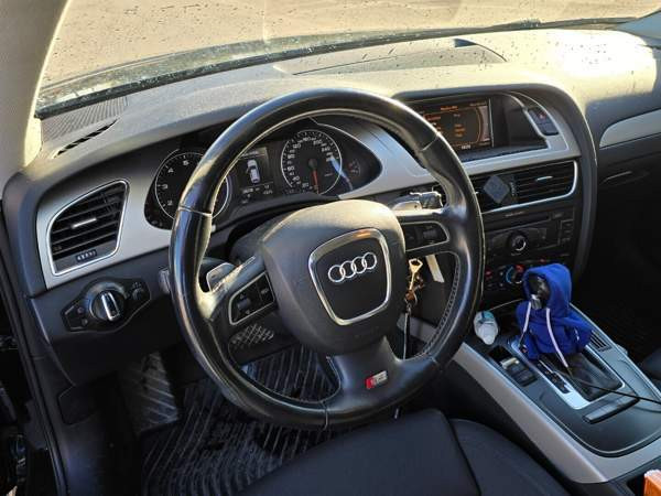 Audi A4 Холлола - изображение 7