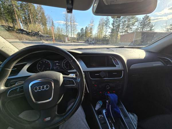 Audi A4 Холлола - изображение 8