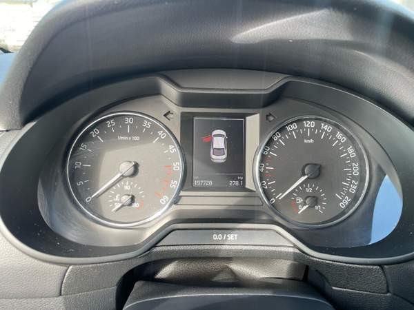 Skoda Octavia Glebychevo - valokuva 5