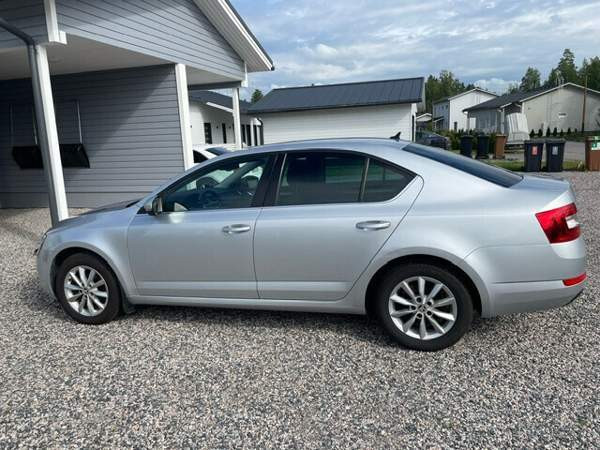 Skoda Octavia Glebychevo - valokuva 1