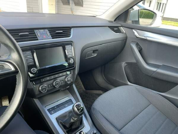 Skoda Octavia Glebychevo - valokuva 7