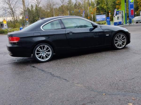 BMW 325 Helsinki - photo 3