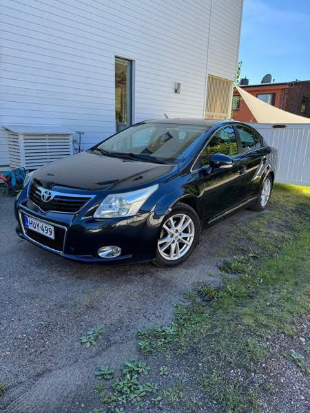 Toyota Avensis Tuusula - valokuva 1