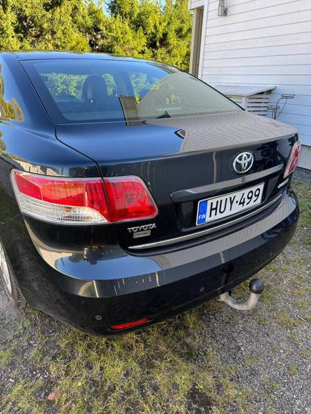 Toyota Avensis Tuusula - valokuva 3