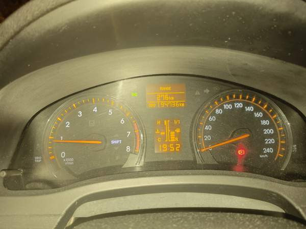 Toyota Avensis Tuusula - valokuva 8