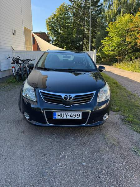 Toyota Avensis Tuusula - valokuva 2