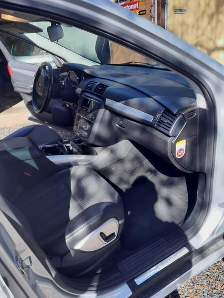 Mercedes-Benz R Ilmajoki - valokuva 5