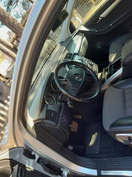 Mercedes-Benz R Ilmajoki - valokuva 3