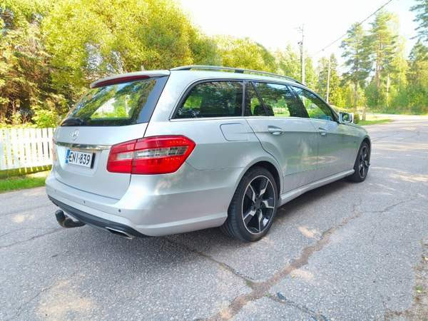 Mercedes-Benz E Хамина - изображение 4