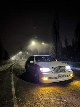 Toyota Crown Iisalmi - valokuva 1