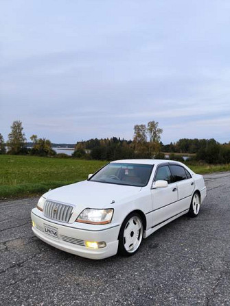 Toyota Crown Iisalmi - valokuva 8