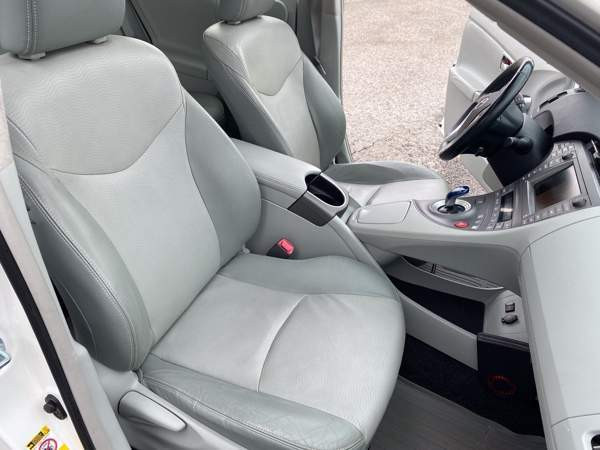 Toyota Prius Kuopio - valokuva 8