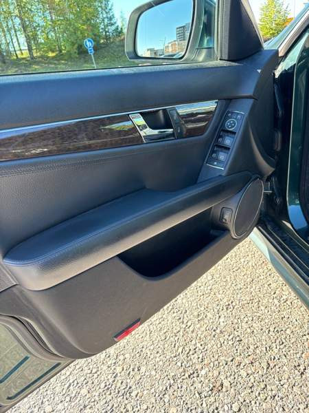 Mercedes-Benz C Вантаа - изображение 7