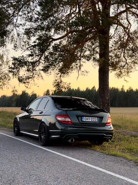 Mercedes-Benz C Вантаа - изображение 3