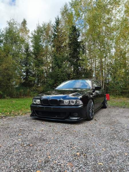 BMW 535 Ugleural'skiy - valokuva 6