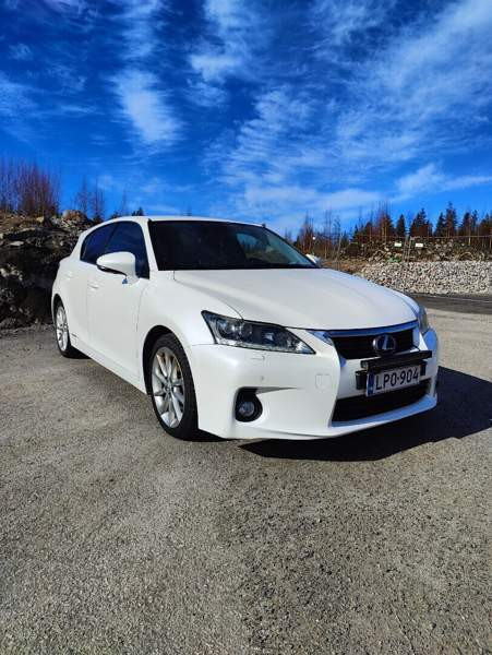 Lexus CT Ювяскюля - изображение 4