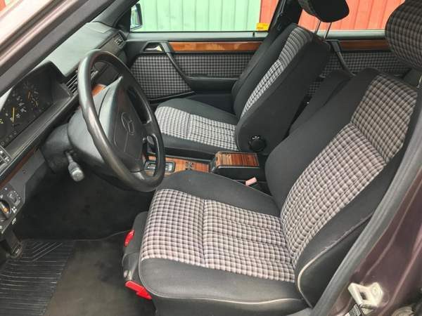 Mercedes-Benz 300 Сейняйоки - изображение 5