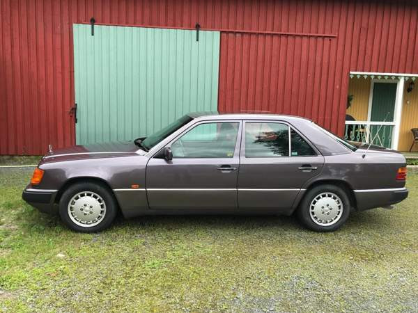 Mercedes-Benz 300 Сейняйоки - изображение 1