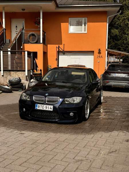 BMW 330 Вантаа - изображение 2