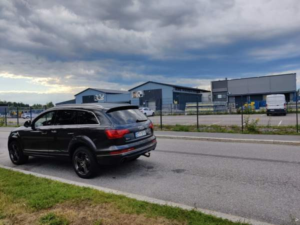 Audi Q7 Helsinki - valokuva 1