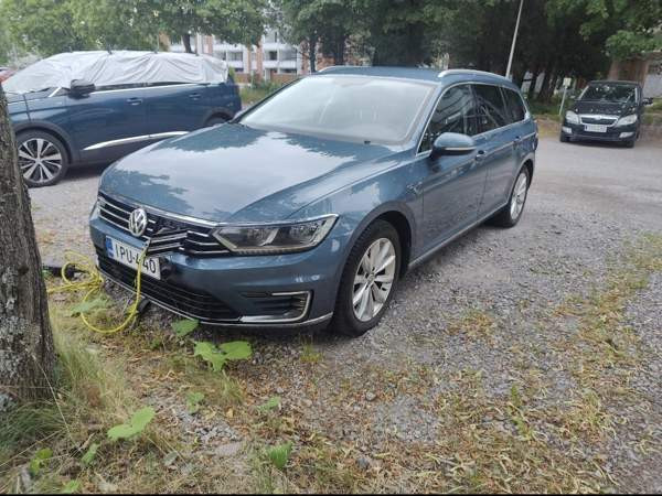 Volkswagen Passat Helsinki - photo 1