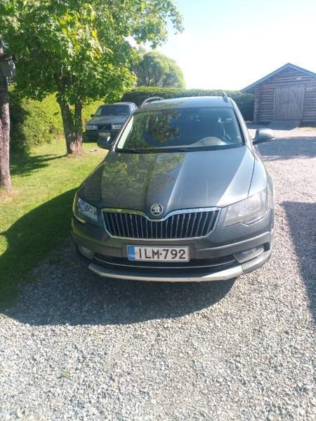 Skoda Superb Iisalmi - valokuva 2